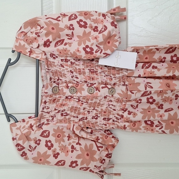 NEW Jessica Simpson Pink Floral Smocked Button-Front Puff Sleeve Romper - Picture 3 of 12